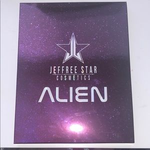 Jeffree star alone palette